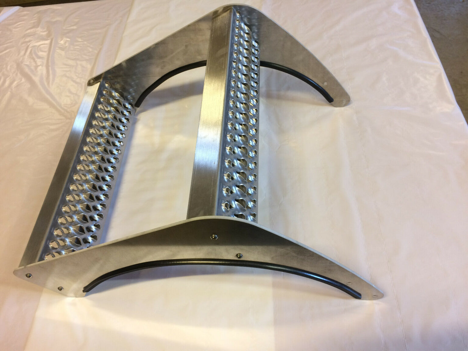 Peterbilt Fuel Tank Step Kit Larosa Truck Equipment