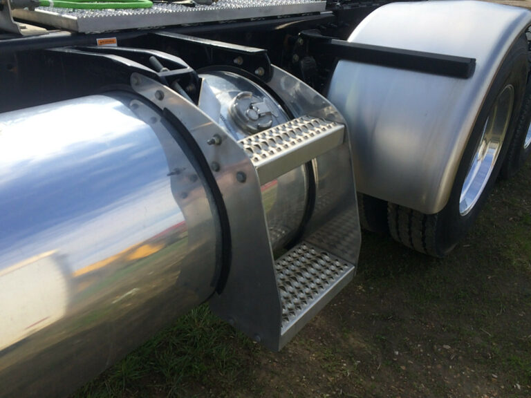 Peterbilt Fuel Tank Step Kit Larosa Truck Equipment